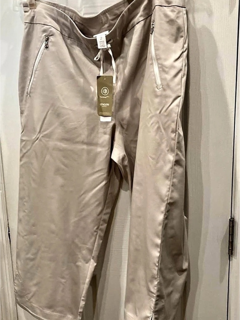 Chico's TrueTemp 365 Cropped Pants in Beige Size 2 / Large NWT